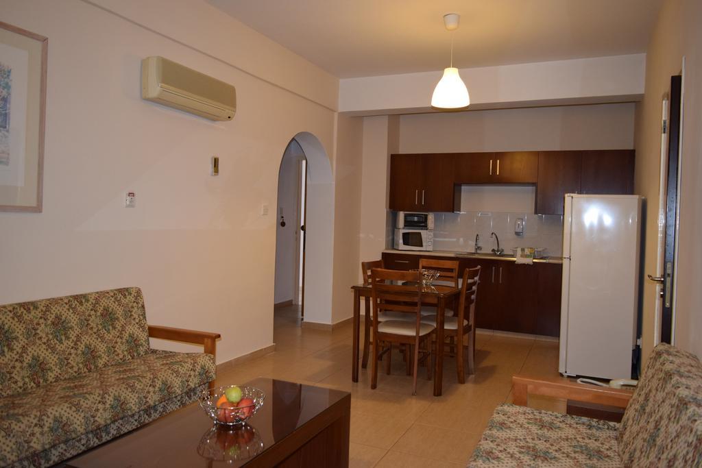 Hotel de apartamente Anna Kissonerga